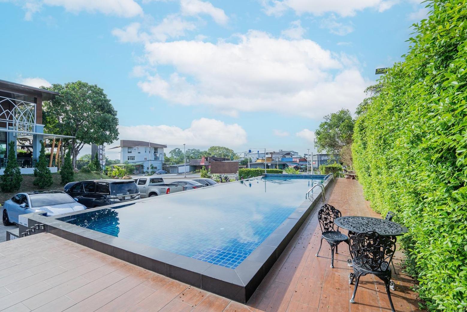 Nutchana Hill Boutique Hotel Hatjaj Kültér fotó
