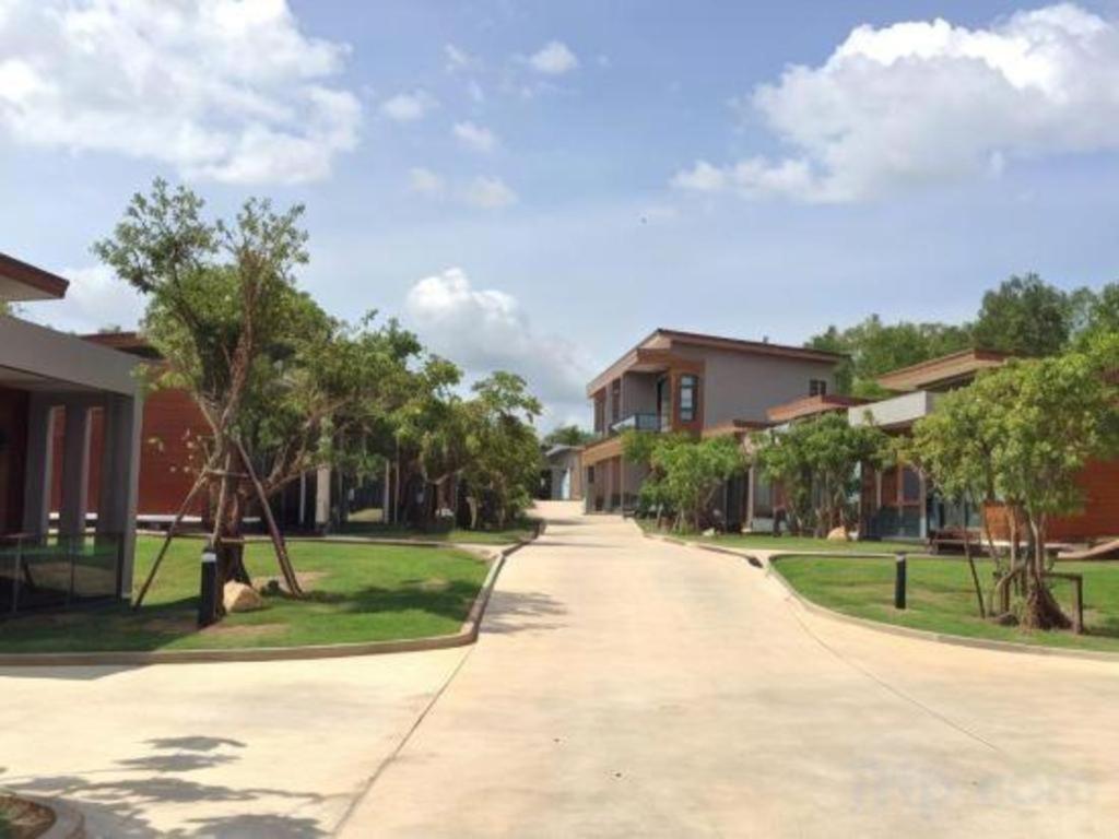 Nutchana Hill Boutique Hotel Hatjaj Kültér fotó